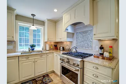 19 East Ridge Court, Cheshire, CT 06410 - Photo 10