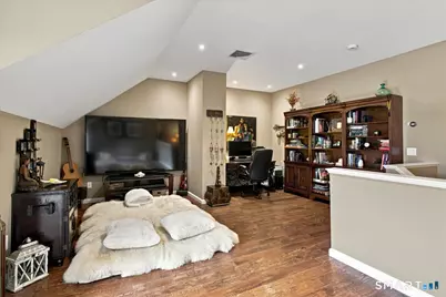 28 Woodcrest Lane #28, Danbury, CT 06810 - Photo 24