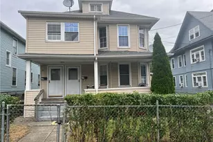 810 Lindley St, Bridgeport, CT 06606 - Photo 2