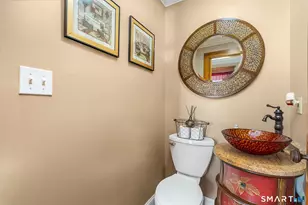 137 Fairlawn Ave, Waterbury, CT 06705 - Photo 6