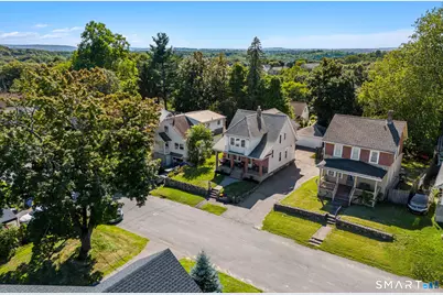 137 Fairlawn Avenue, Waterbury, CT 06705 - Photo 38