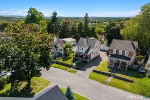 137 Fairlawn Ave, Waterbury, CT 06705 - Photo 38