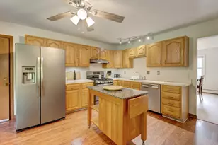 64 Shepard Rd, West Hartford, CT 06110 - Photo 6