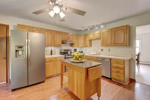 64 Shepard Rd, West Hartford, CT 06110 - Photo 4