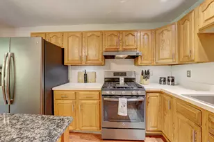 64 Shepard Rd, West Hartford, CT 06110 - Photo 8