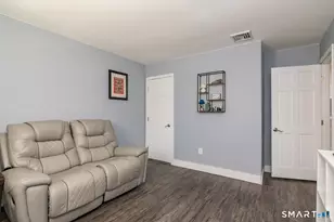 541 George Washington Rd, Enfield, CT 06082 - Photo 16