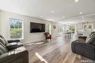 85 Vanderbilt Rd, Bristol, CT 06010 - Photo 4