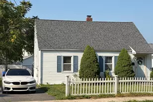 25 Palmer Ave, Hamden, CT 06514 - Photo 1