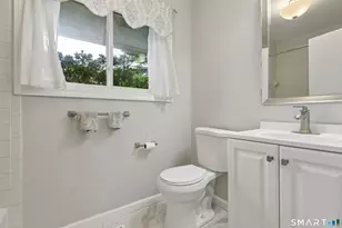 70 Montoya Dr, Branford, CT 06405 - Photo 16