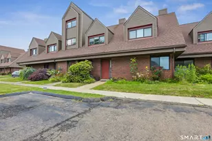 70 Montoya Dr, Branford, CT 06405 - Photo 2