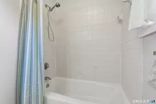 70 Montoya Dr, Branford, CT 06405 - Photo 18