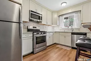 70 Montoya Dr, Branford, CT 06405 - Photo 10