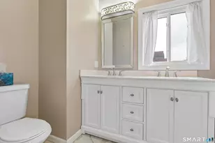 70 Montoya Dr, Branford, CT 06405 - Photo 26