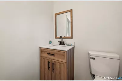 5 Foxon Place, New Britain, CT 06053 - Photo 16