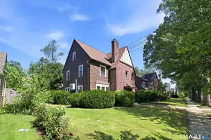 210 Colony Rd, New Haven, CT 06511 - Photo 2