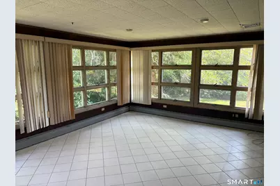 18 Four Rod Road, Hamden, CT 06514 - Photo 2