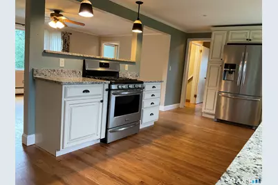 25 Medford Street, Glastonbury, CT 06033 - Photo 4