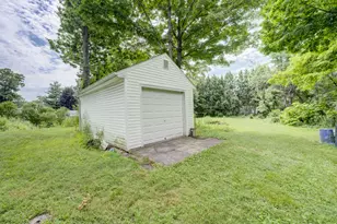 42 Mines Rd, Bristol, CT 06010 - Photo 8
