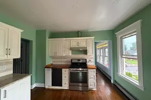 16 Charron St, Bridgeport, CT 06606 - Photo 8