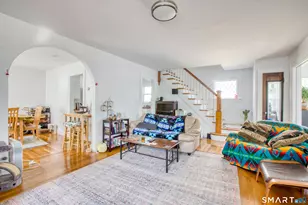 42 Thompson St, Hamden, CT 06518 - Photo 4