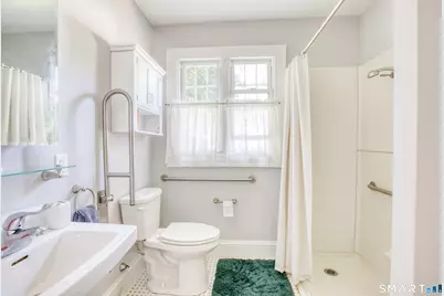 42 Thompson Street, Hamden, CT 06518 - Photo 14