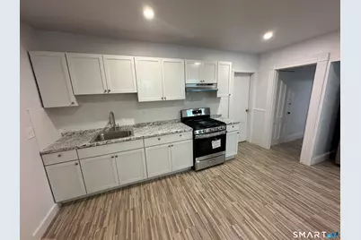 1036 Maplewood Avenue #1, Bridgeport, CT 06604 - Photo 10