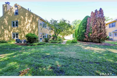1400 Hartford Turnpike #12, North Haven, CT 06473 - Photo 4