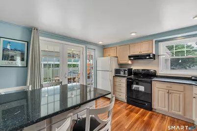 28 Kirkside Avenue, Milford, CT 06460 - Photo 10