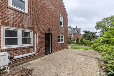 35 Cove Street, West Haven, CT 06516 - Photo 34