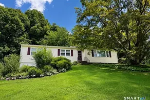 44 Williamsburg Dr, Cheshire, CT 06410 - Photo 2