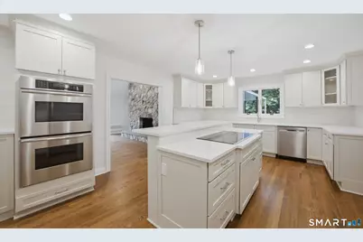 21 Deepwood Road, Weston, CT 06883 - Photo 4