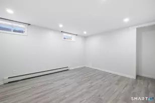 77 Alexander Ave, Bridgeport, CT 06606 - Photo 14
