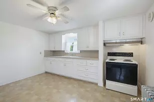 417 Hartford Rd, Manchester, CT 06040 - Photo 8