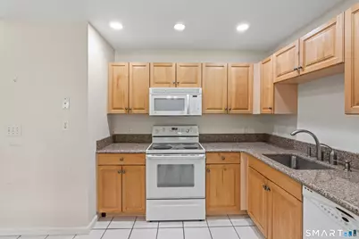 1303 Gray Fox Lane #1303, Rocky Hill, CT 06067 - Photo 6