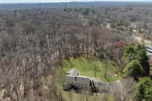 11 Highview Dr, Woodbridge, CT 06525 - Photo 2