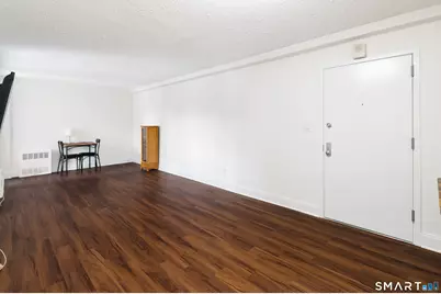 54 West North Street #422, Stamford, CT 06905 - Photo 2