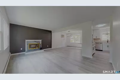 135 East Street, Windsor, CT 06095 - Photo 2