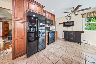 473 Pierpont Rd, Waterbury, CT 06705 - Photo 26