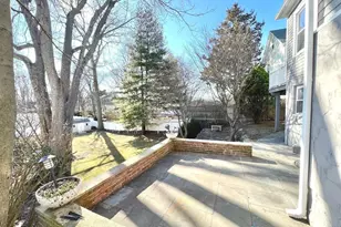 28 Wessels Pl, Greenwich, CT 06830 - Photo 20
