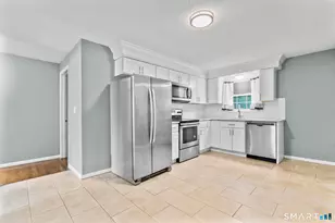 24 College St, Clinton, CT 06413 - Photo 6