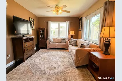 33 Salem Road, East Hartford, CT 06118 - Photo 2