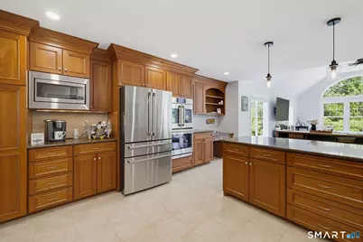 42 Oaklawn Drive, Barkhamsted, CT 06042 - Photo 2