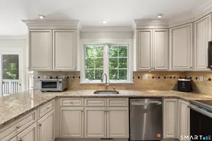 15 Rose Ln, Newtown, CT 06482 - Photo 18