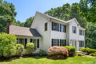 15 Rose Ln, Newtown, CT 06482 - Photo 4