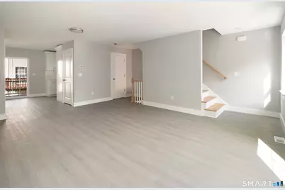 91 Taft Pointe #8, Waterbury, CT 06701 - Photo 2
