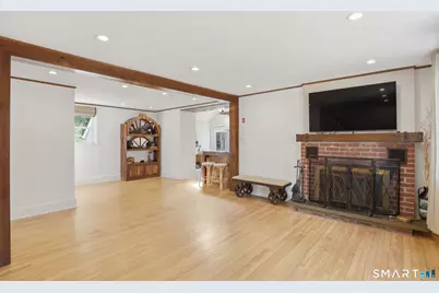58 Sleepy Hollow Lane, Stamford, CT 06907 - Photo 2