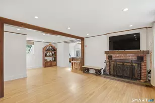 58 Sleepy Hollow Ln, Stamford, CT 06907 - Photo 2
