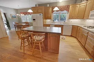 53 Oakridge Dr, Westbrook, CT 06498 - Photo 6