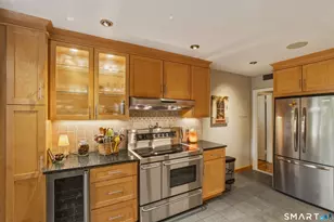 869 Farmington Ave, West Hartford, CT 06119 - Photo 6