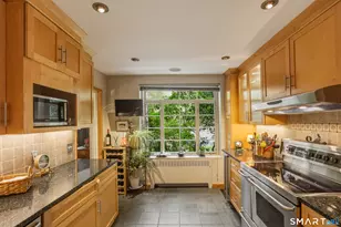 869 Farmington Ave, West Hartford, CT 06119 - Photo 8